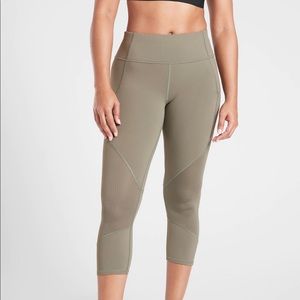 Athleta Mesh Contender Capri